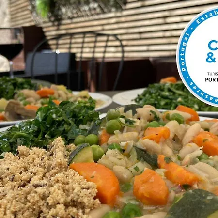 Hill 'n Chill Gaia Porto Ostello